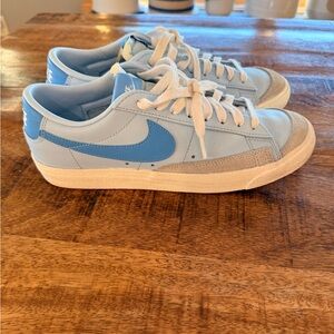 Nike Sky Blue and White Casual Sneakers men’s size 9 ( women’s size 8.5)